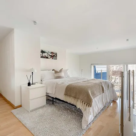 Prime Location By Harbour & Fargegata - Bright Appartement *